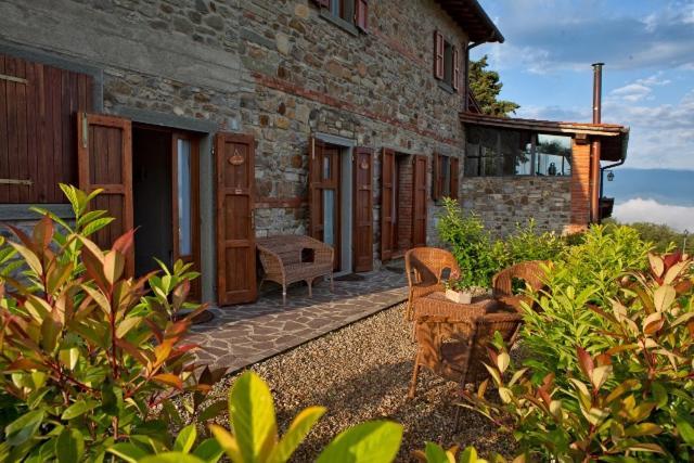 Agriturismo La Collina Delle Stelle Banzena Bagian luar foto