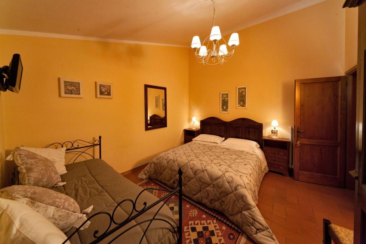 Agriturismo La Collina Delle Stelle Banzena Bagian luar foto