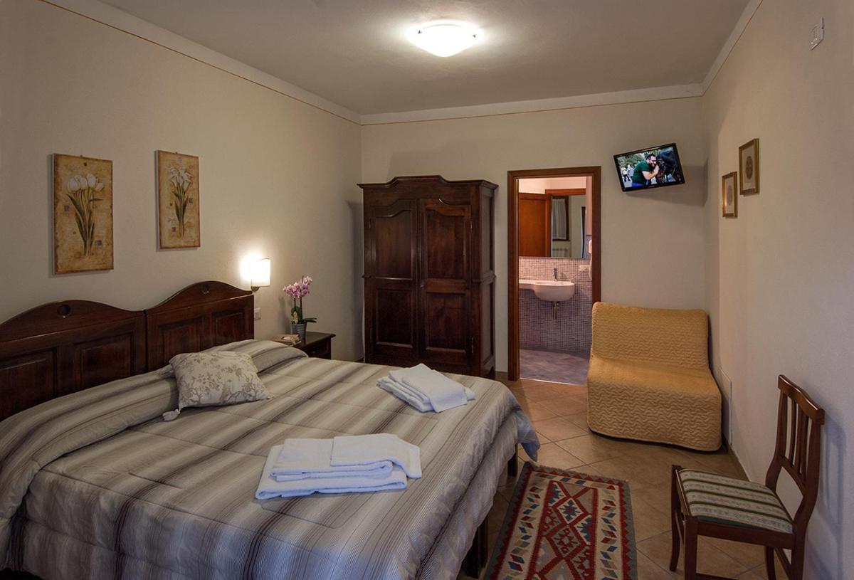 Agriturismo La Collina Delle Stelle Banzena Bagian luar foto