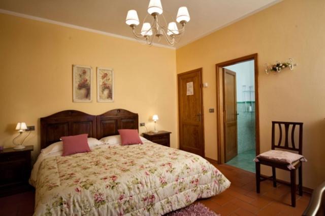 Agriturismo La Collina Delle Stelle Banzena Bagian luar foto