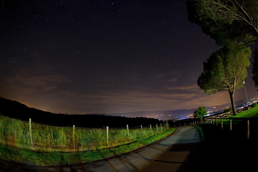 Agriturismo La Collina Delle Stelle Banzena Bagian luar foto
