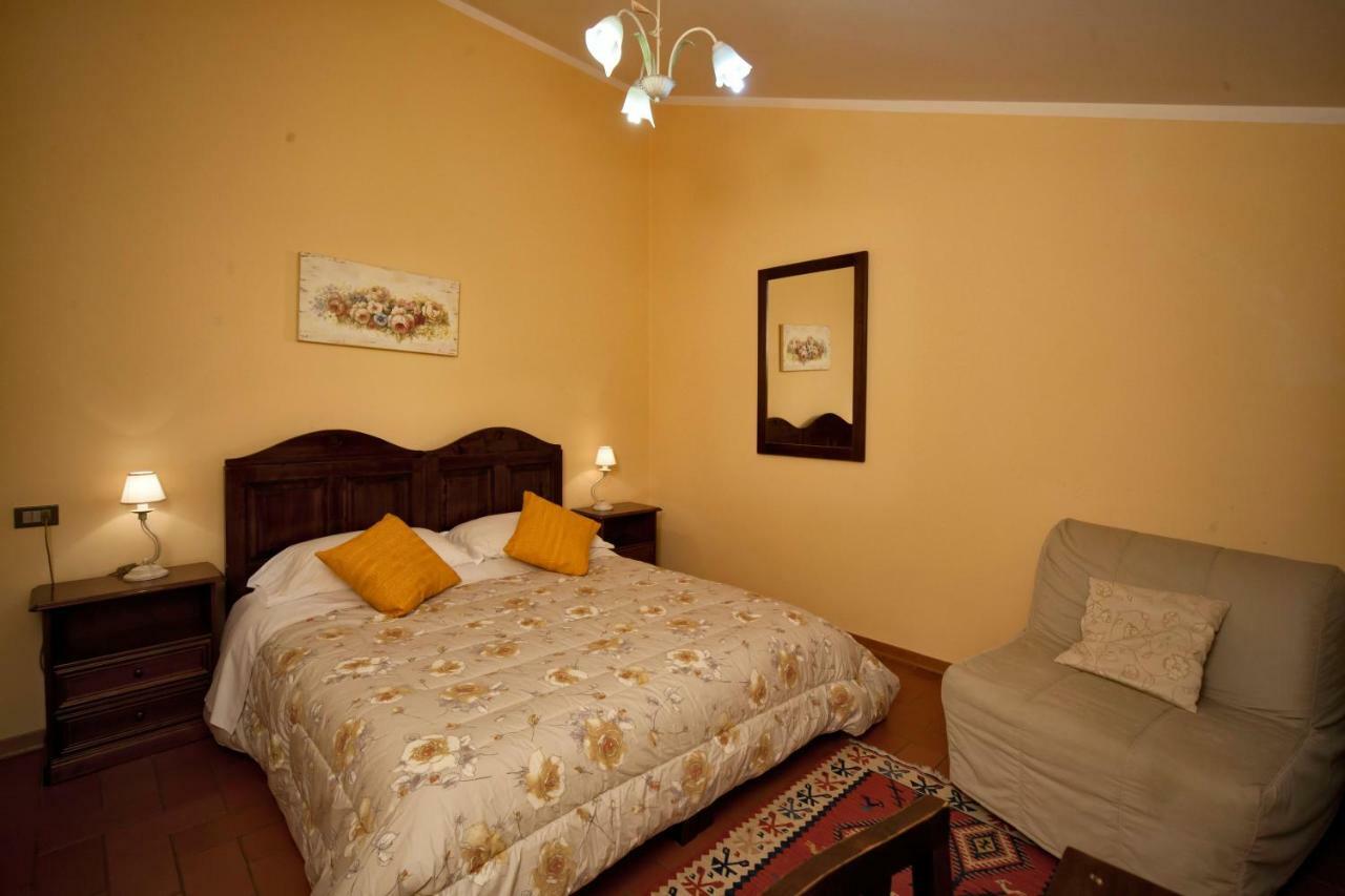 Agriturismo La Collina Delle Stelle Banzena Bagian luar foto