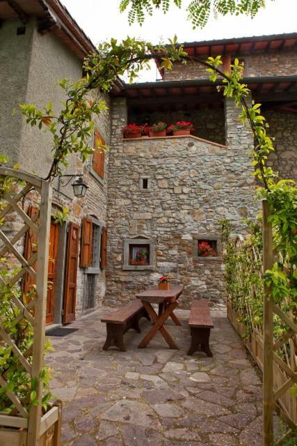 Agriturismo La Collina Delle Stelle Banzena Bagian luar foto