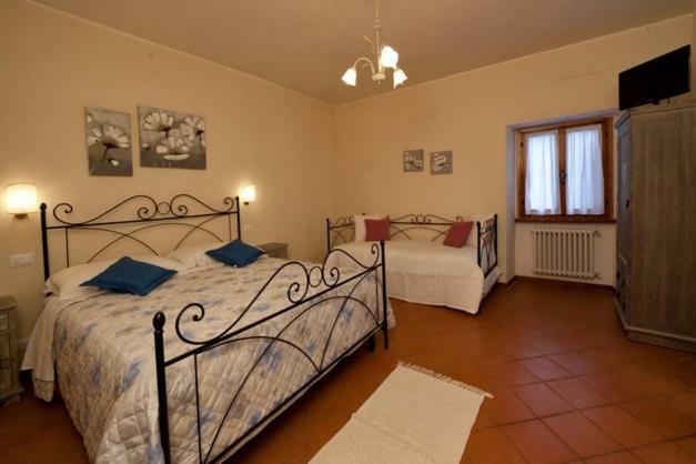 Agriturismo La Collina Delle Stelle Banzena Bagian luar foto